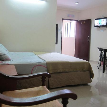 Skudai Baru Hotel Джохор-Бару Экстерьер фото