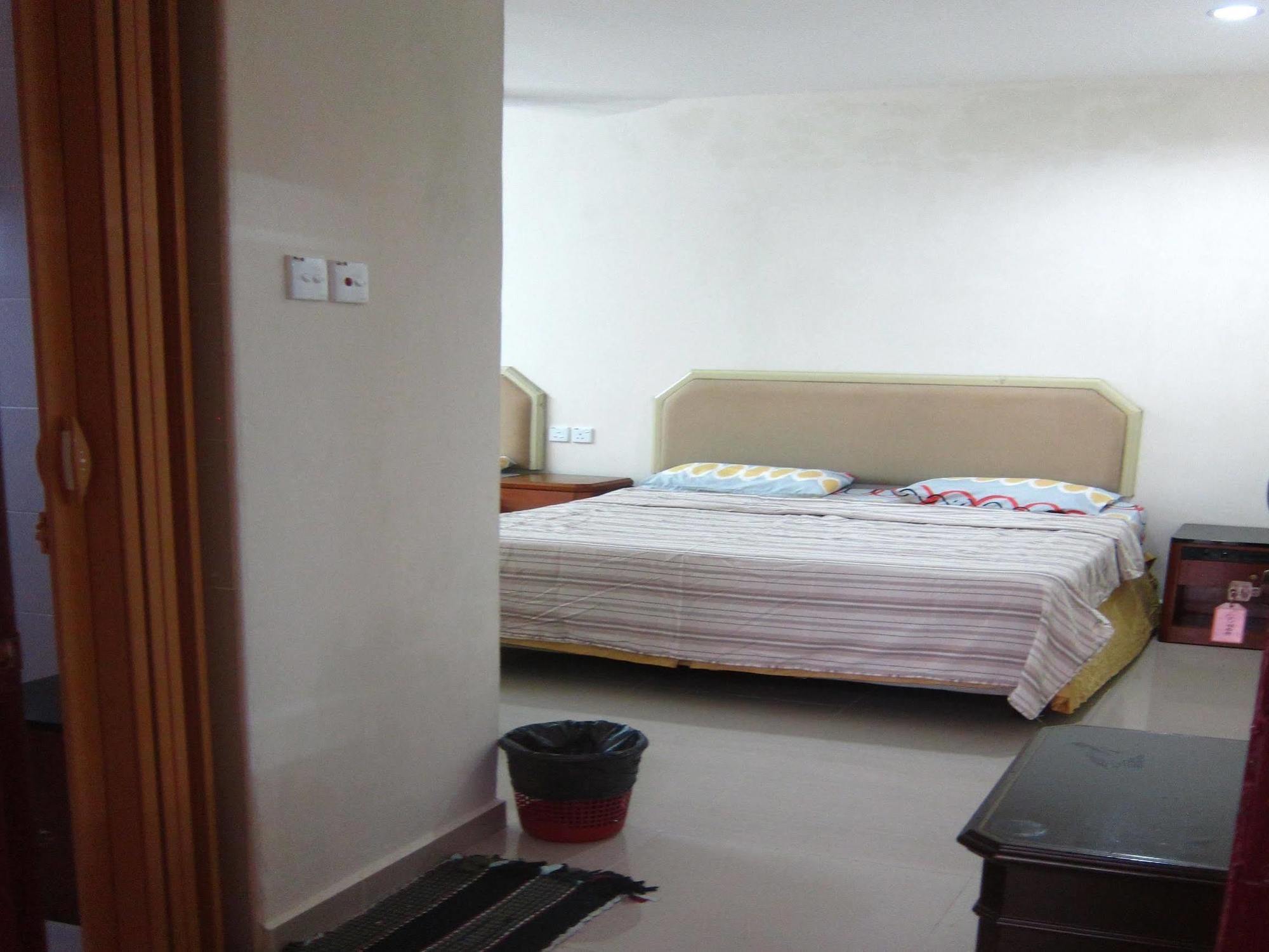 Skudai Baru Hotel Джохор-Бару Экстерьер фото